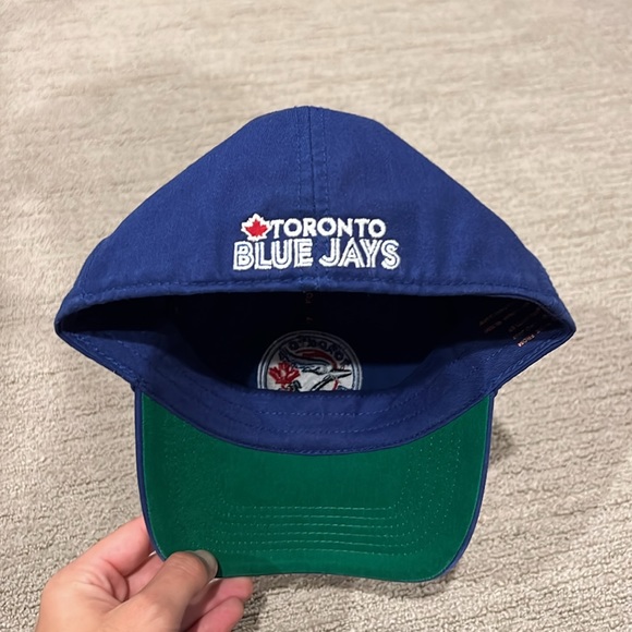 Toronto Blue Jays Baseball Hat - Picture 4 of 4